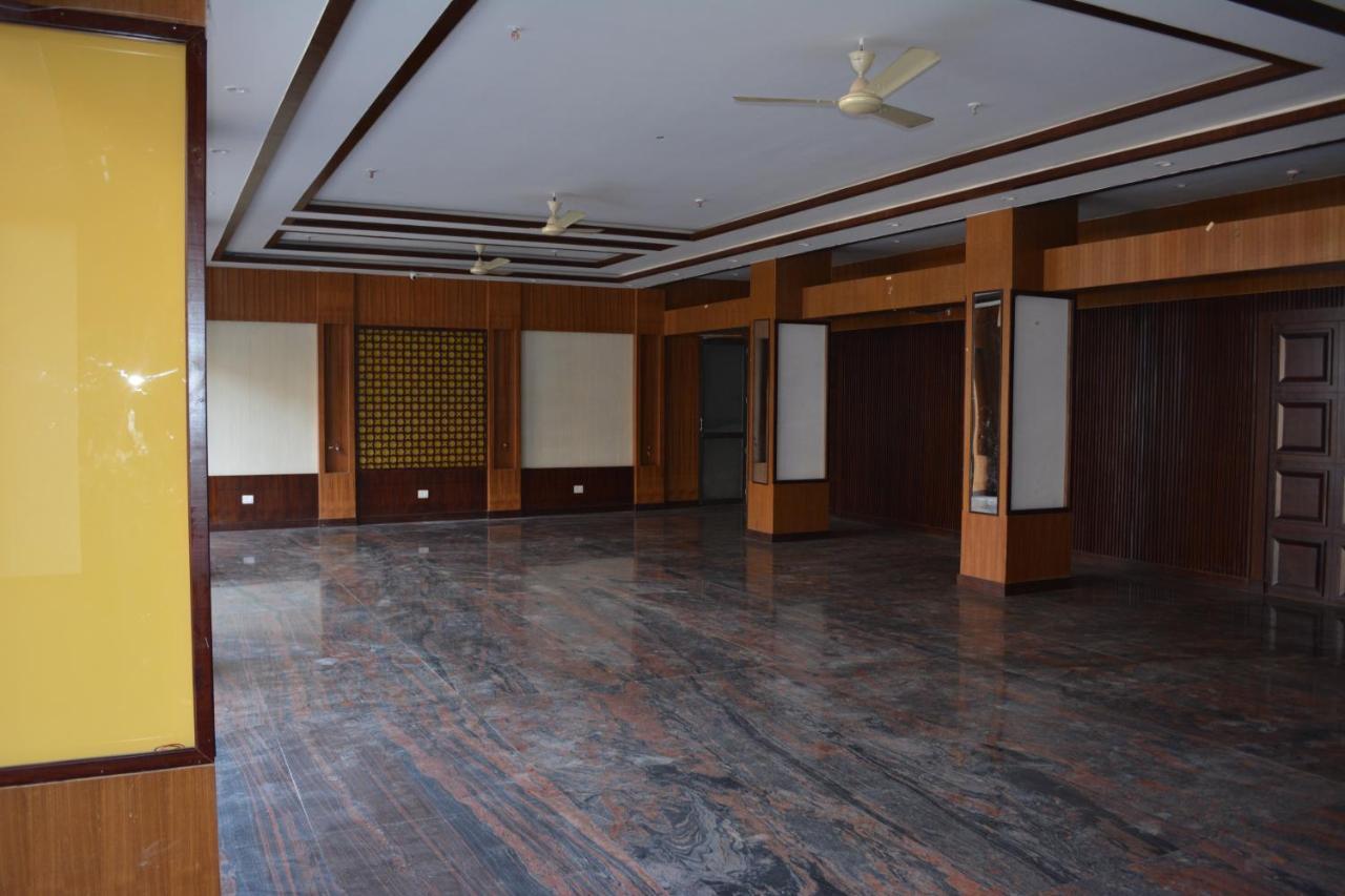 Jjk Rukmini Vilas Hotel & Banquet مظفربور المظهر الخارجي الصورة