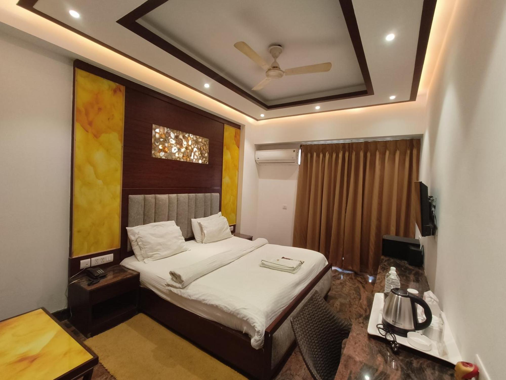 Jjk Rukmini Vilas Hotel & Banquet مظفربور المظهر الخارجي الصورة