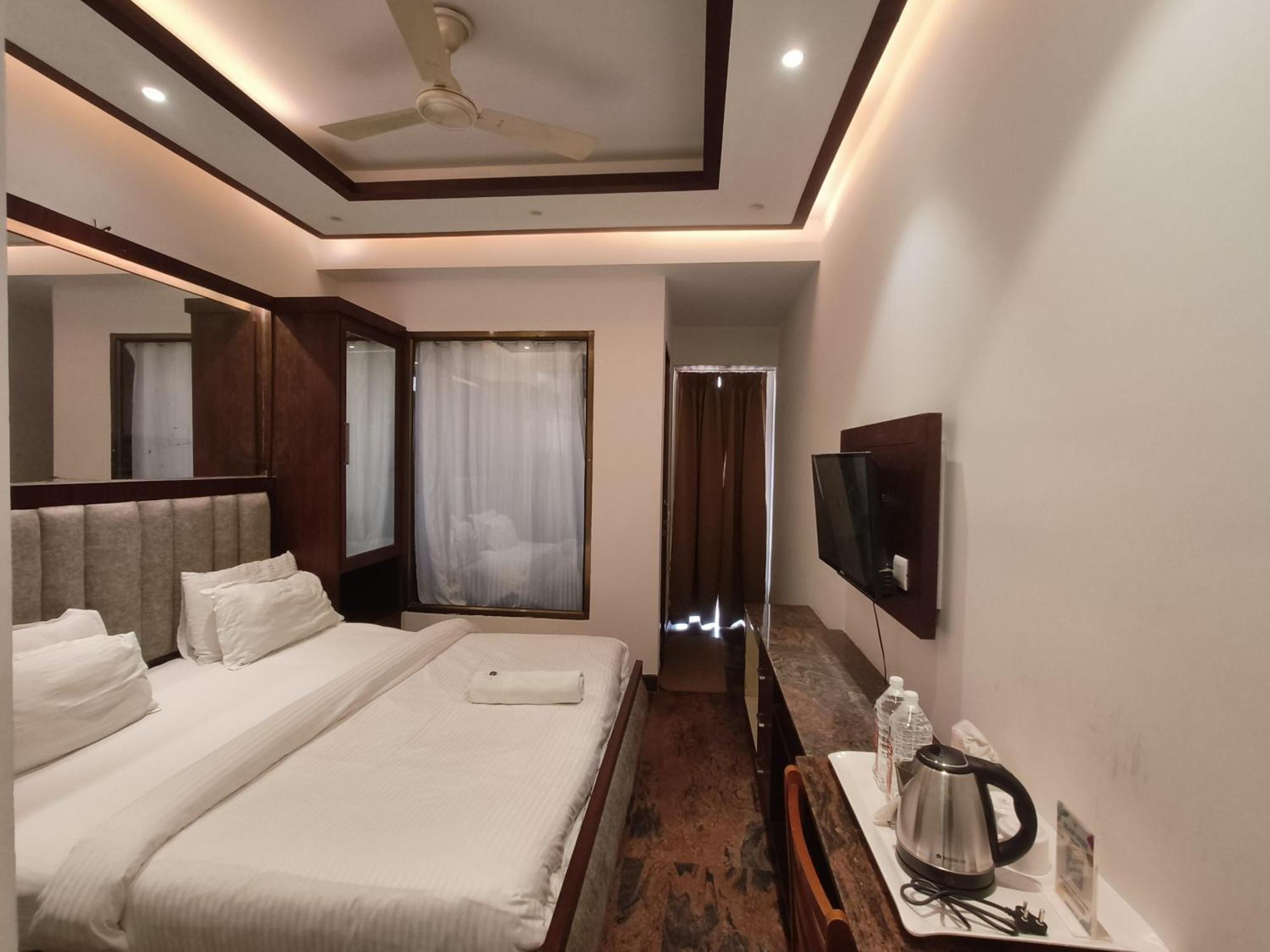 Jjk Rukmini Vilas Hotel & Banquet مظفربور المظهر الخارجي الصورة