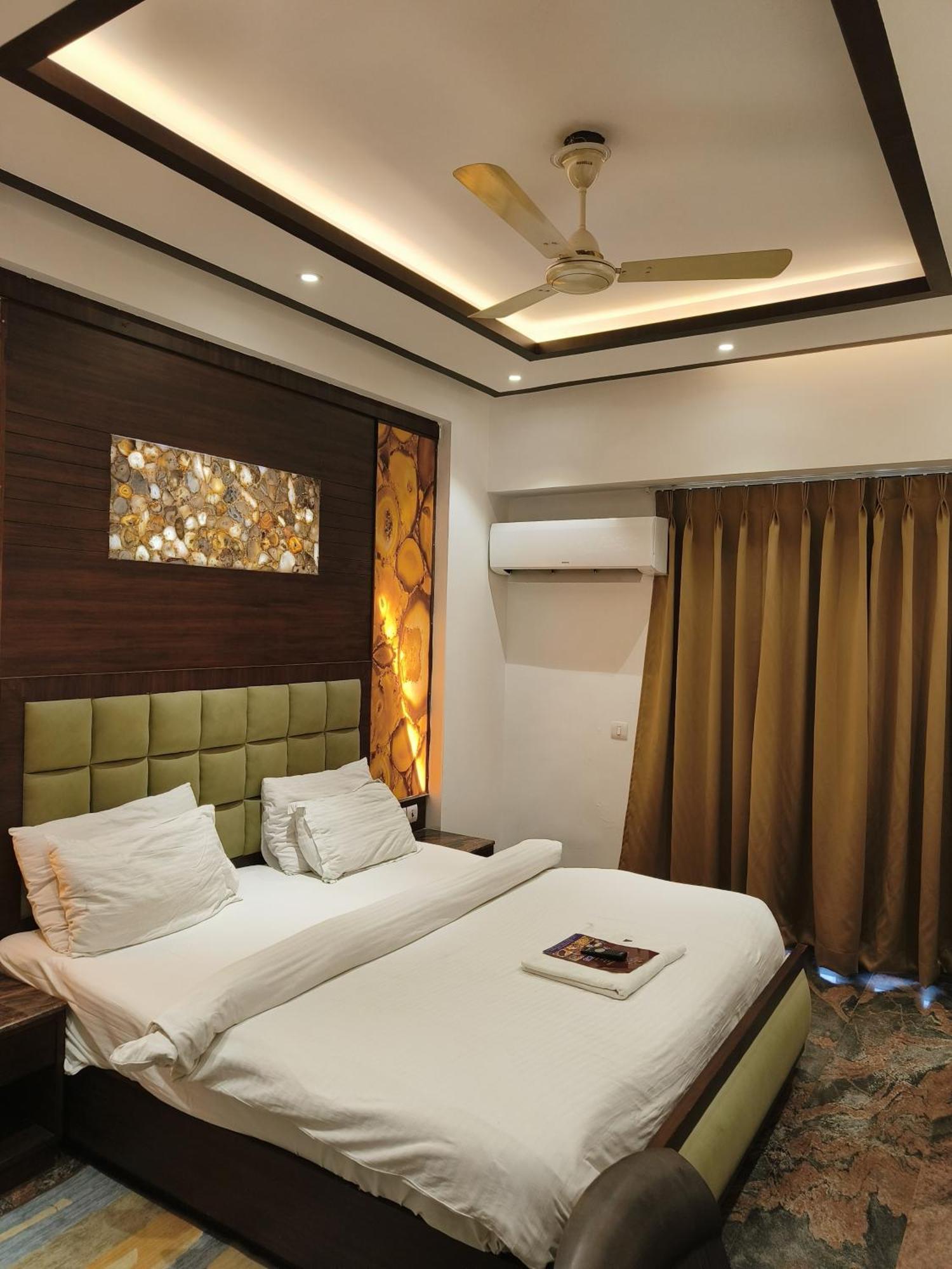 Jjk Rukmini Vilas Hotel & Banquet مظفربور المظهر الخارجي الصورة