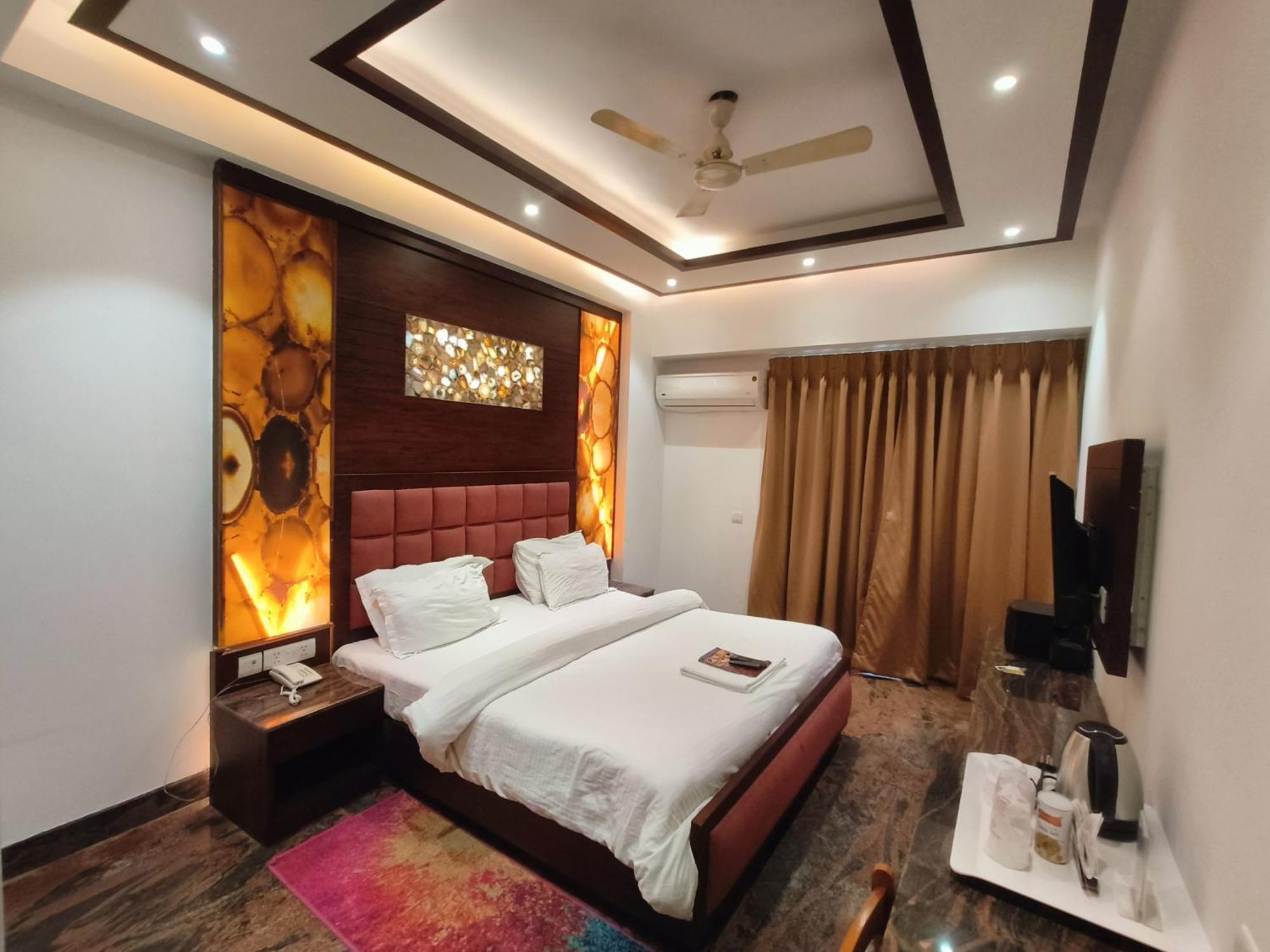 Jjk Rukmini Vilas Hotel & Banquet مظفربور المظهر الخارجي الصورة