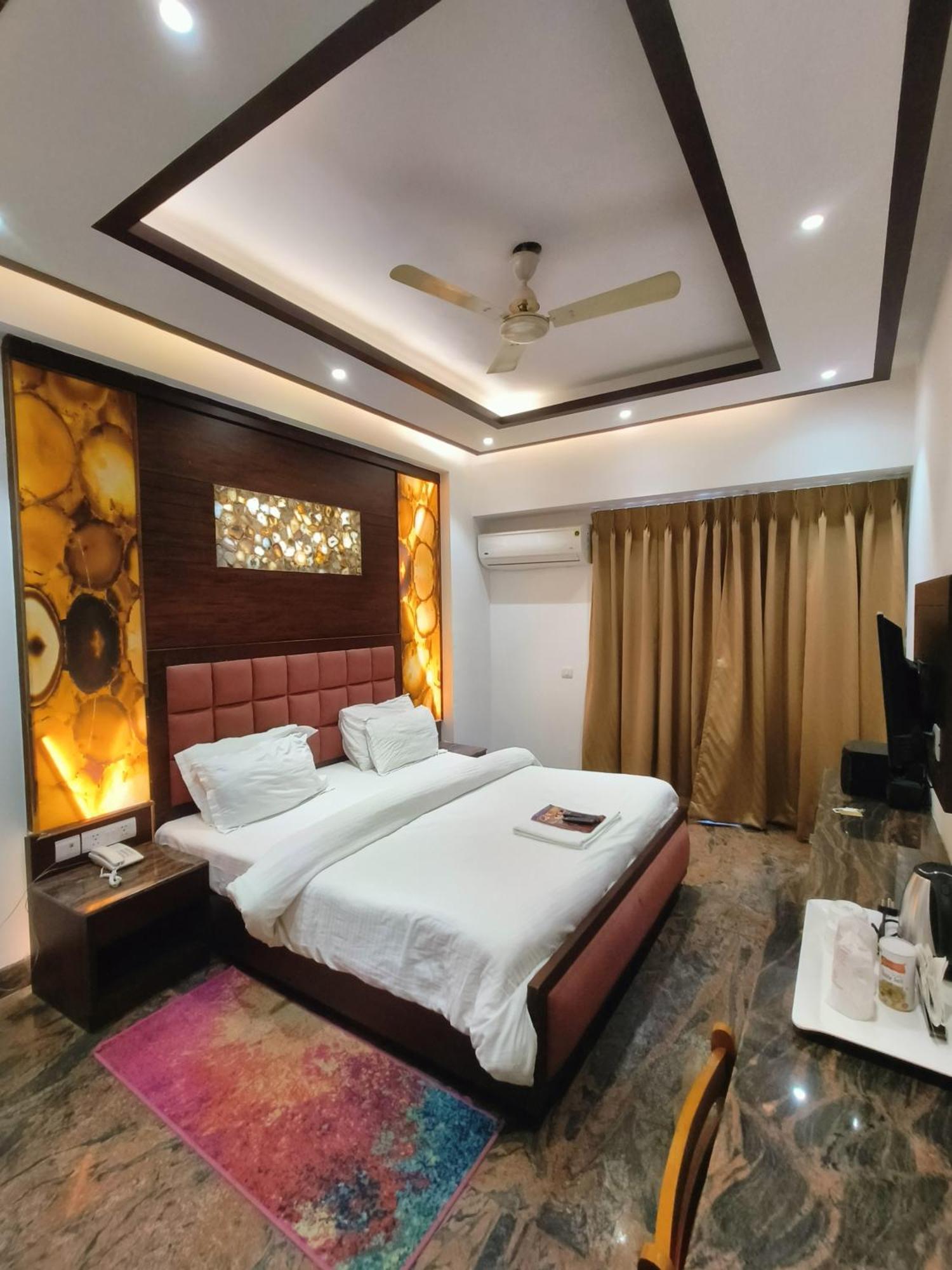 Jjk Rukmini Vilas Hotel & Banquet مظفربور المظهر الخارجي الصورة